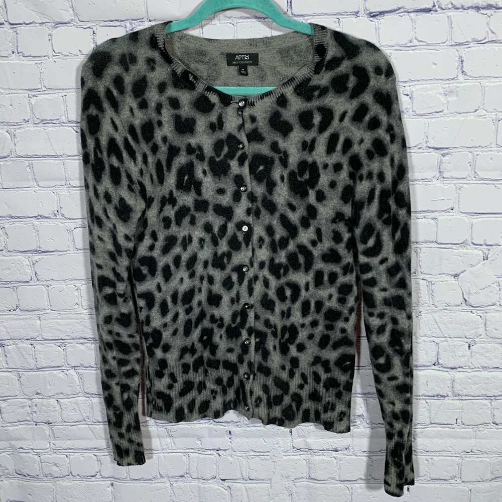 Apt.9 Womens Cashmere Leopard Print Cardigan M Preppy Business Casual Quiet Lux